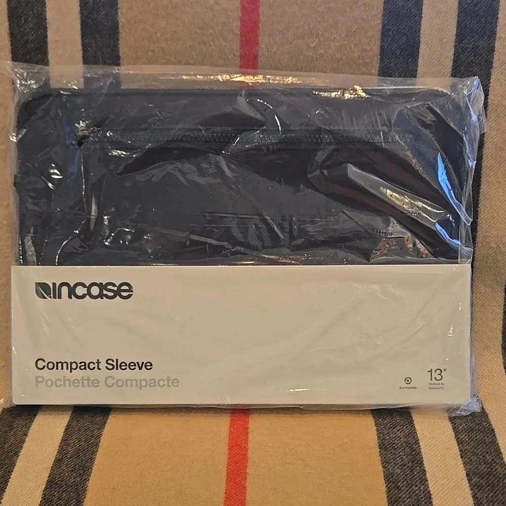 Incase Sleeve for 13